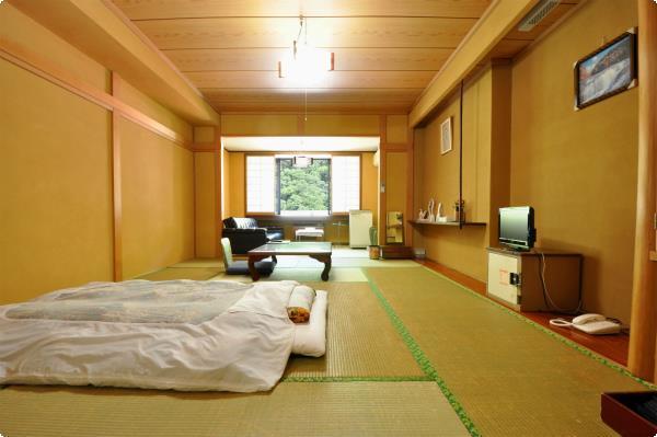 Yumoto Rakuzenso Hotel Numata  Exterior photo